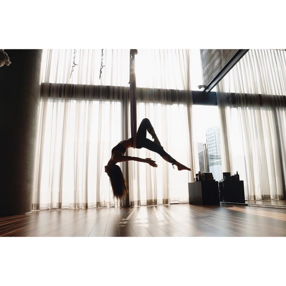 9 Potret Body Goals Idol KPop Saat Berolahraga, Jennie Hingga Jisoo