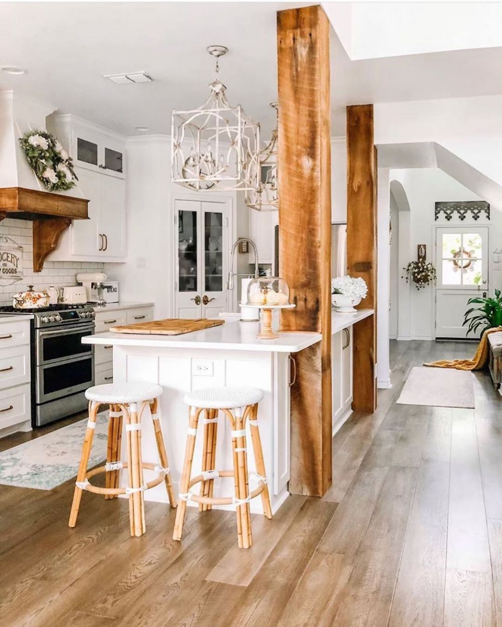 10 Inspirasi Kitchen Island Agar Dapur Minimalis Kamu Makin Estetik