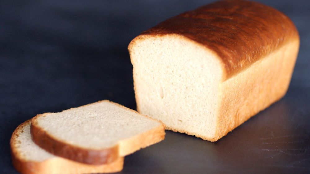 homemade-white-bread-how-to-horiz-109c65d383dd82086592c6764c0b2322.jpg