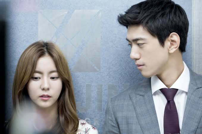 Sudah Menikah, 10 Potret Manis Sung Joon & Para 'Kekasih' di KDrama