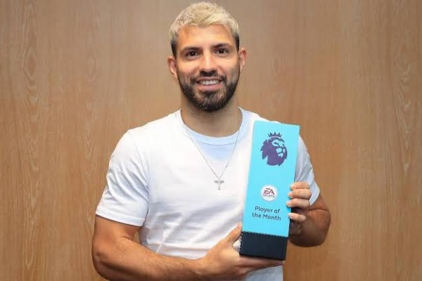 Menangi Player of The Month Edisi Januari, Aguero Catatkan Rekor Baru