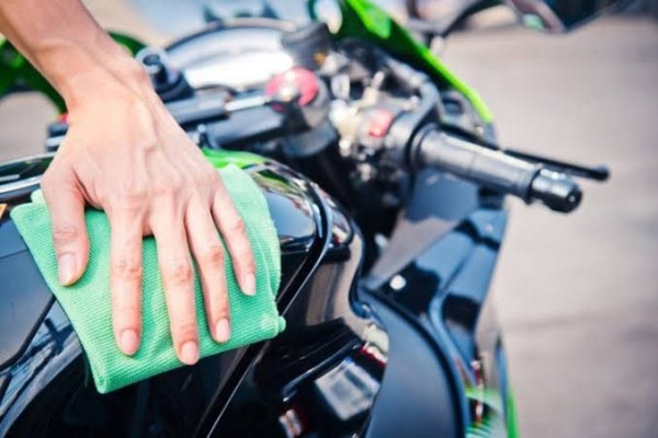 5 Tips Agar Cat Bodi Motor Selalu Kinclong dan Terlindungi