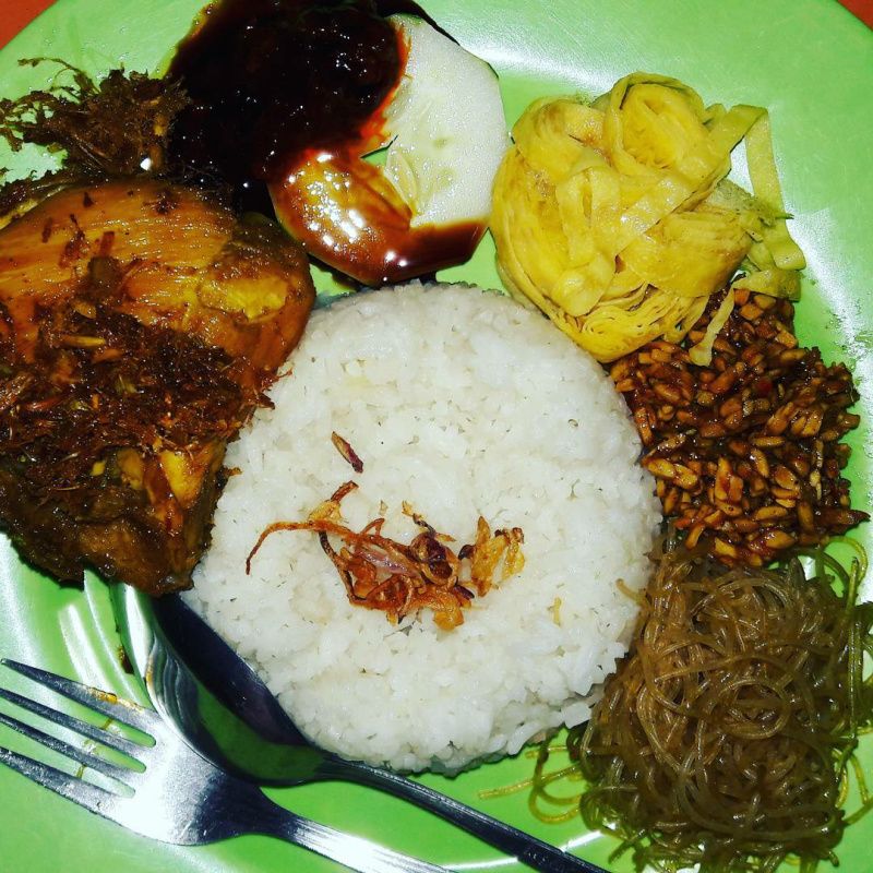5 Rekomendasi Nasi Uduk Terenak di Kota Malang, Awas Ketagihan Ya!