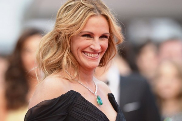 5 Tips Merawat Kulit Agar Awet Muda ala Julia Roberts, Mudah Banget!