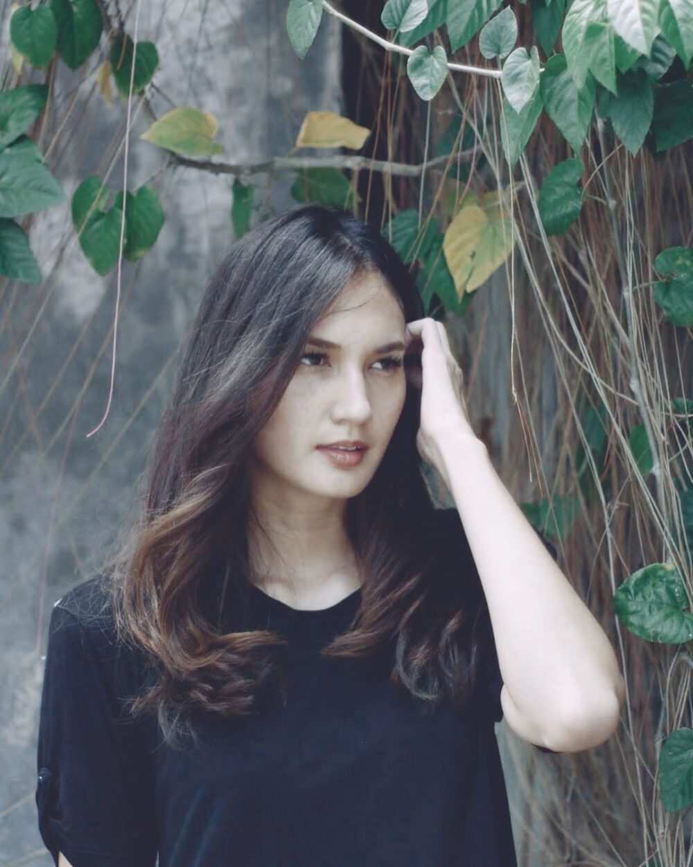 Nadine Chandrawinata Usia - Actris Indonesian