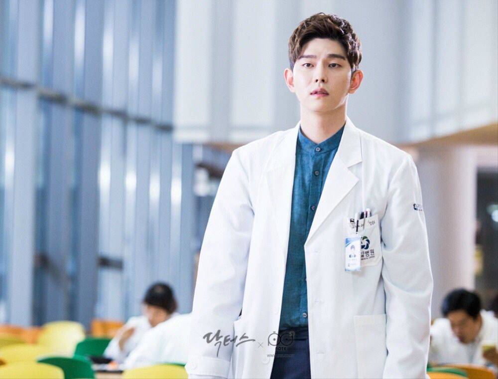 16 Karakter Dokter Menawan Di Drama Korea Ini Paling Bikin Jatuh Hati