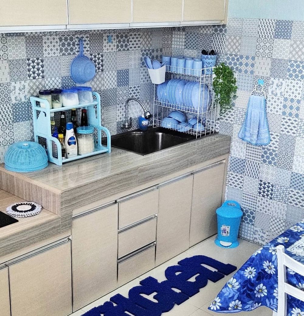 Dapurmu Makin Estetik dengan 10 Desain Backsplash Keramik Ini!