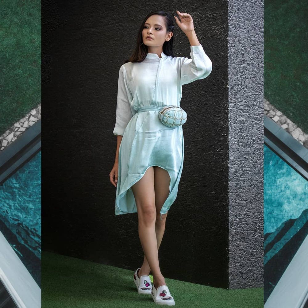 Tampak Manis, 10 Inspirasi Mint Outfit Ini Cocok Jadi Style Andalanmu