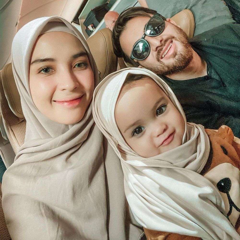 10 Potret Anak Artis Kenakan Hijab Yang Sukses Bikin Adem