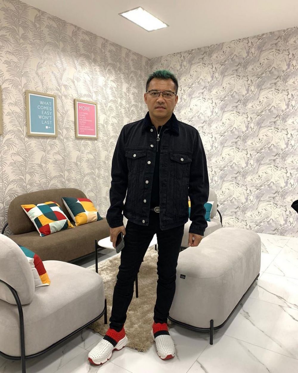 Gara-gara Corona, 5 Artis Ini Tutup Sementara Tempat Usahanya