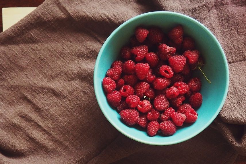 6 Manfaat Mengonsumsi Si Manis Buah Raspberry 