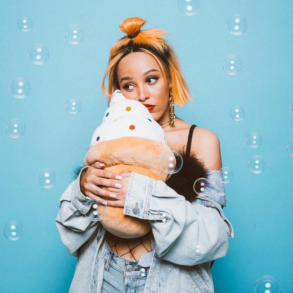 10 Fakta Doja Cat Yang Curi Perhatian Lewat Lagu Say So - doja cat juciy roblox id youtube