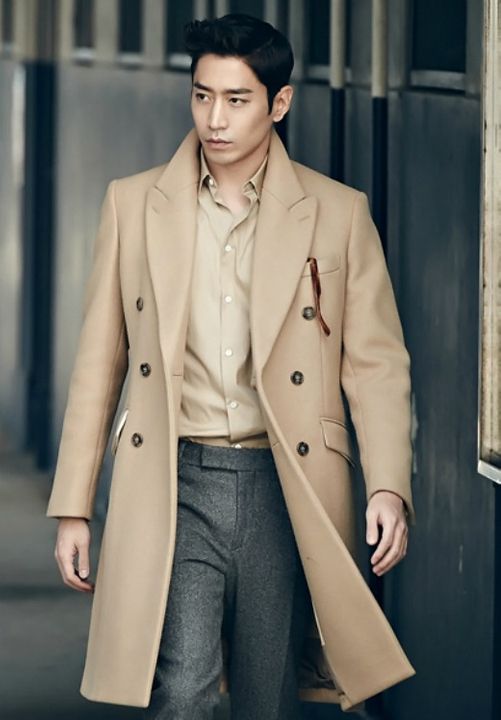 12 Potret Perjalanan Karier Eric SHINHWA yang Comeback Drama Bulan Ini