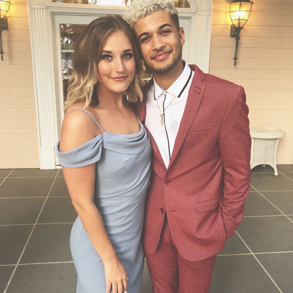 10 Potret Manis Jordan Fisher dan Pujaan Hatinya yang Bikin Meleleh