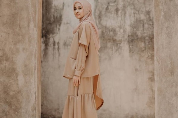 9 Potret Menawan Laudya Cynthia Bella dengan OOTD Serba "Mocca"