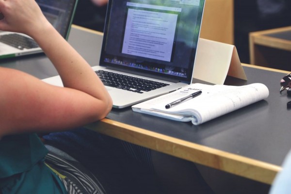 Sambil Menguji Iman! 5 Hal 'Horor' Ini Hanya Dirasakan Oleh Mahasiswa