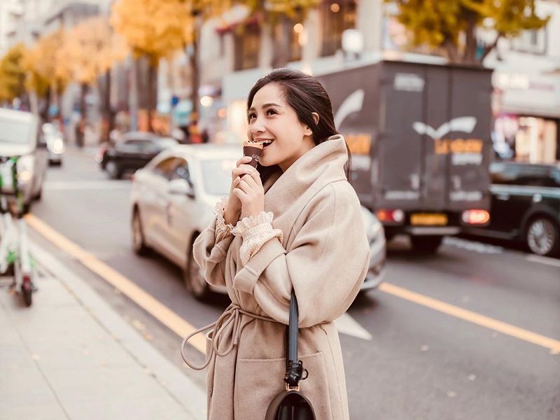 Gak Cuma Nathalie Holscher, 10 Artis Besar Ini Juga Pernah Keguguran