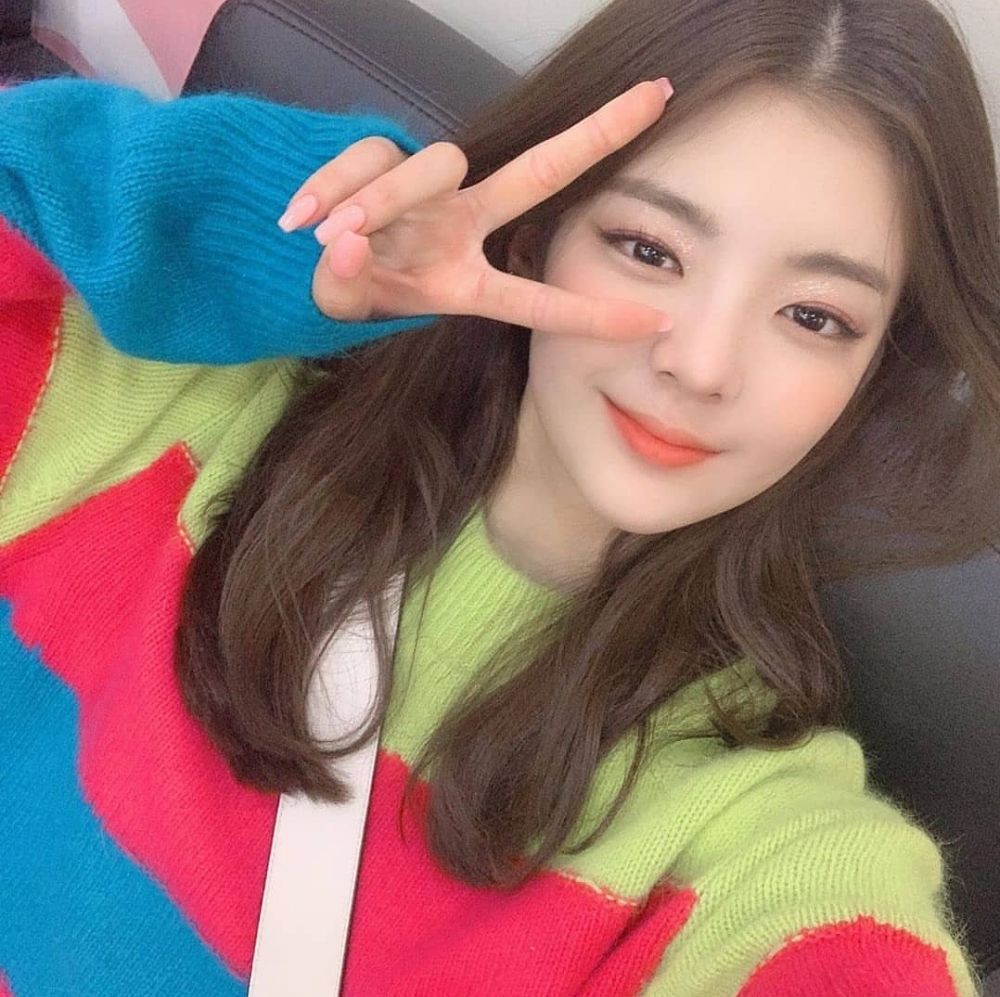 10 Potret Selfie Lia Itzy Yang Menawan Banget Deh 