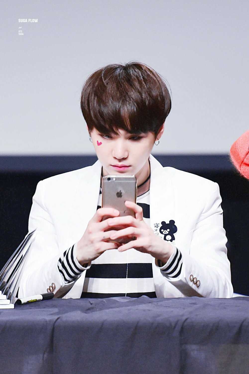 Gambar Handphone Bts - HP Buzz