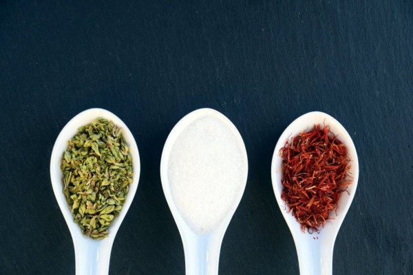 5 Bumbu Dapur Ini Bisa Jadi Penyelamat pada Makanan yang Terlalu Asin!