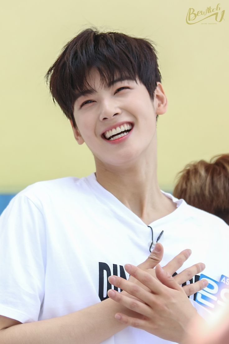 9 Potret Cha Eun Woo Tanpa Makeup, Buktikan Menawan Sejak Lahir!