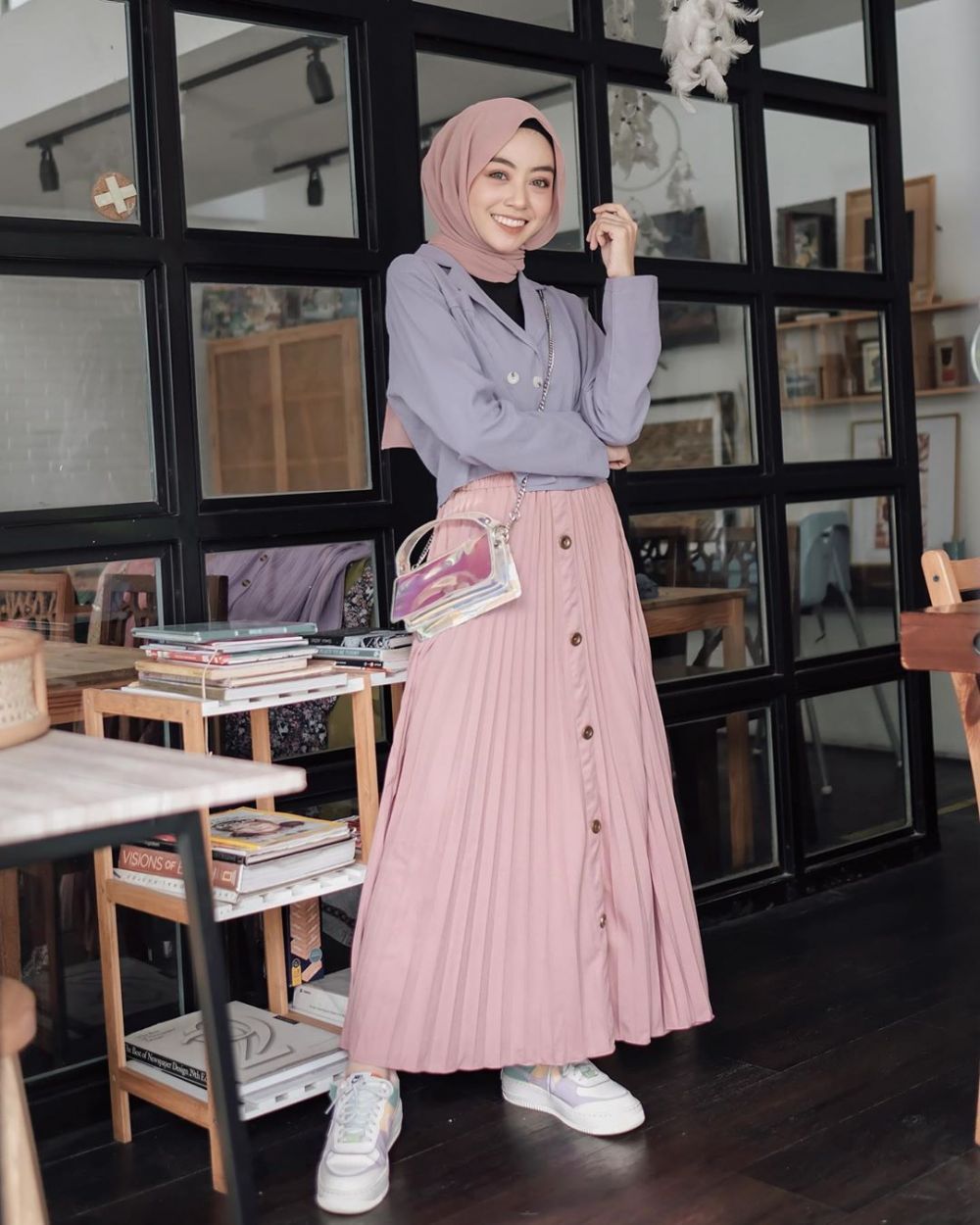 10 Ide Mix  and Match  Hijab  Rok Plisket  ala Selebgram 