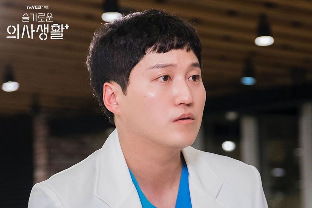 10 Potret Kim Dae Myung, Dokter Baik Hati di KDrama Hospital Playlist