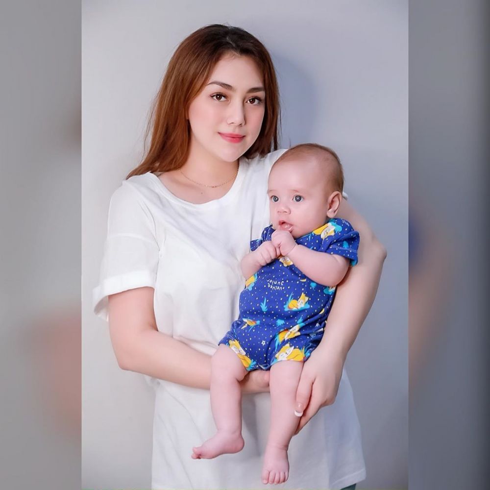10 Potret Baby Koa, Anak Bungsu Stefan William yang Punya Mata Biru