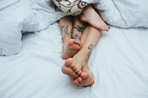 Nagih! 5 Tips Cara Berhubungan Seks Asyik di Kolam Renang, Gak Bosan