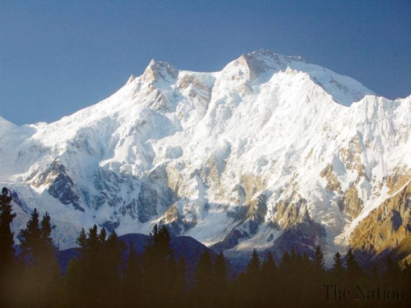 7 Jalur Pendakian Terekstrim di Dunia