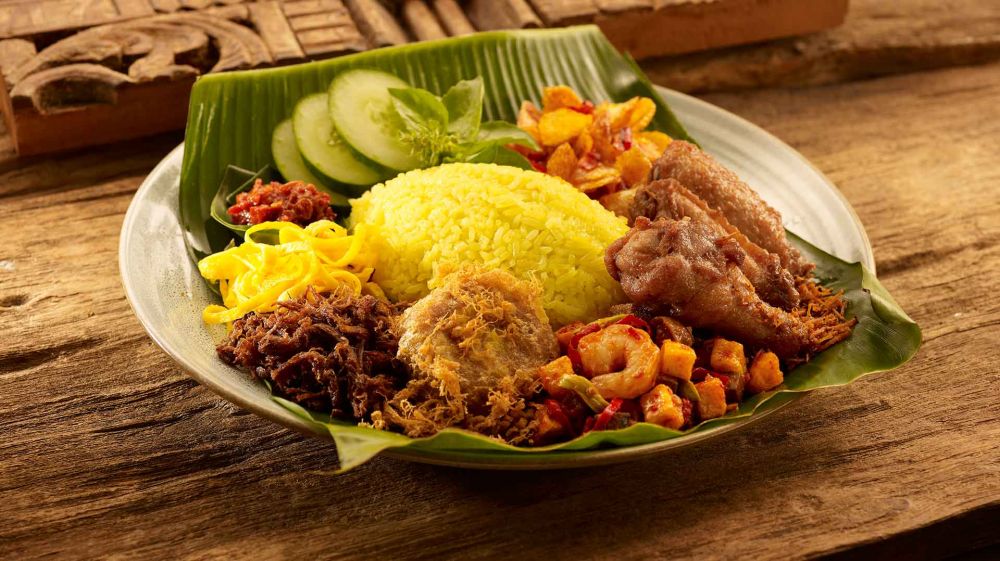 5 Olahan Nasi Ini Semakin Lezat dengan Menggunakan Alas Daun, Unik!