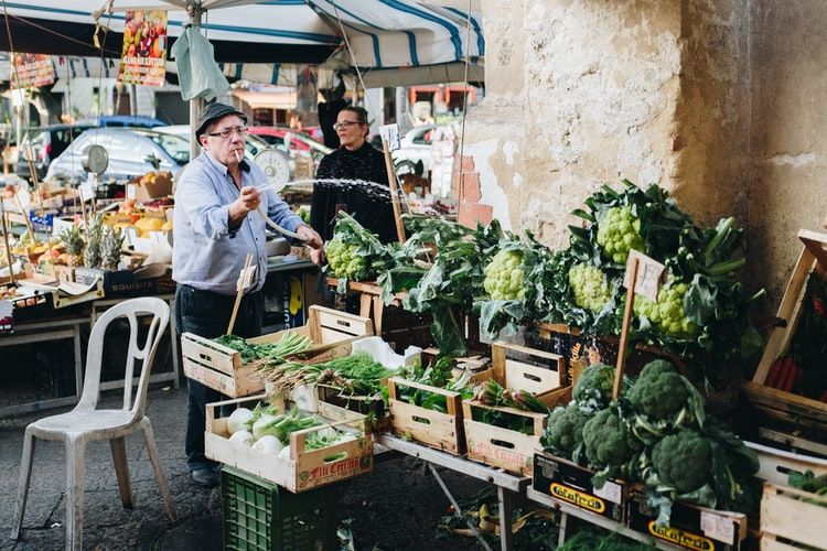 10 Aturan Unik Saat Belanja di Pasar Tradisional Spanyol, Ketahui Ya!