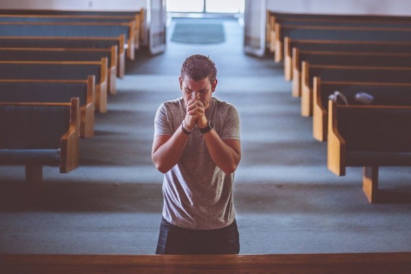 6 Hal yang Bakal Buat Gebetan Gak Menilai Kamu Gampangan, Catet Deh!
