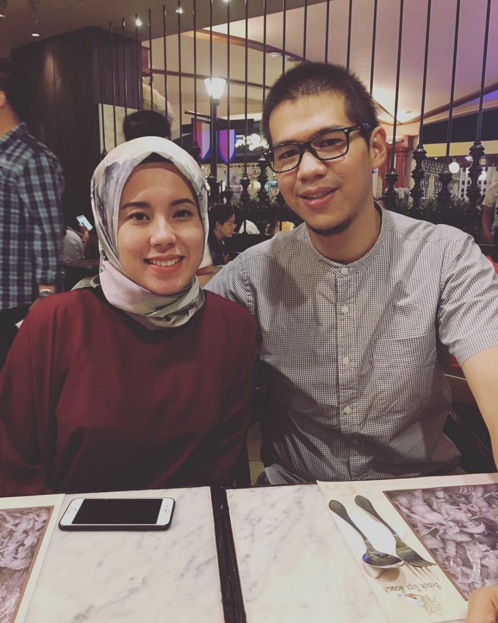 Selalu Romantis! 10 Potret Mantan Artis Cilik Bersama Pasangan Mereka
