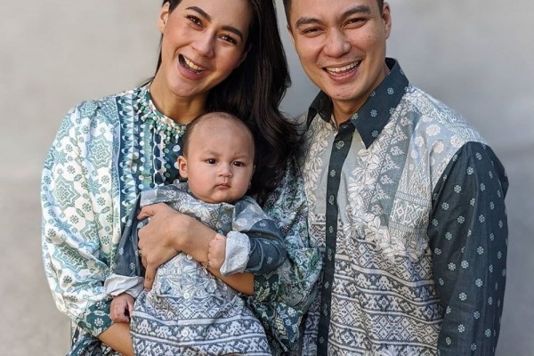 Bahagia Banget, 14 Artis Ini Pertama Kali Lebaran Bersama Buah Hati