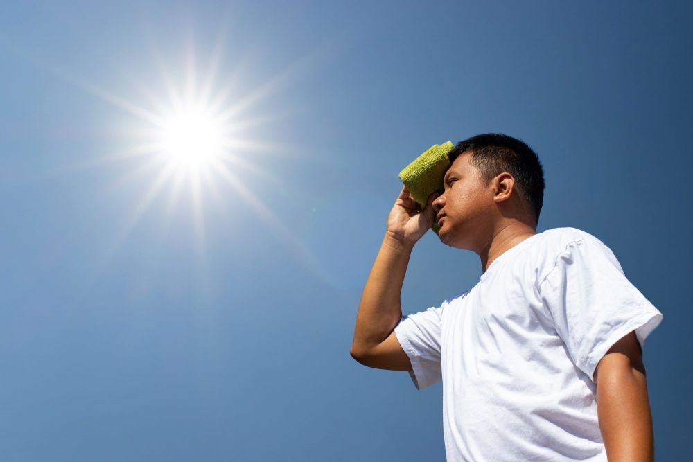 Awas Cuaca Panas Ekstrem, Simak Tips Mengatasi Heat Stroke