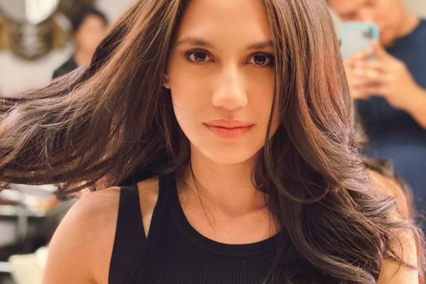 Positif COVID-19, Ini 10 Potret Terkini Pevita Pearce