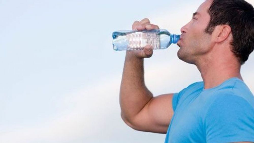Trik agar Rajin Minum Air Putih