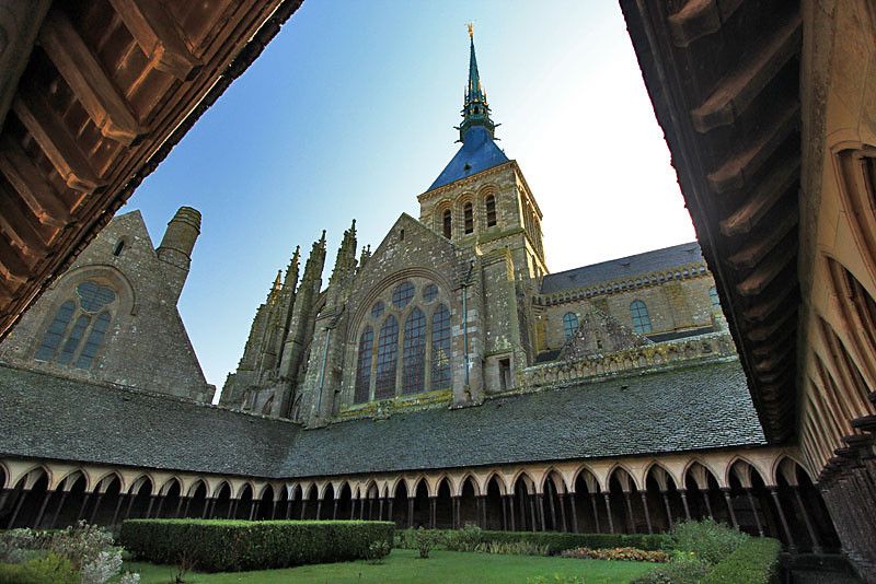 6 Fakta Mont Saint Michel, Pulau Indah di Pesisir Utara Prancis