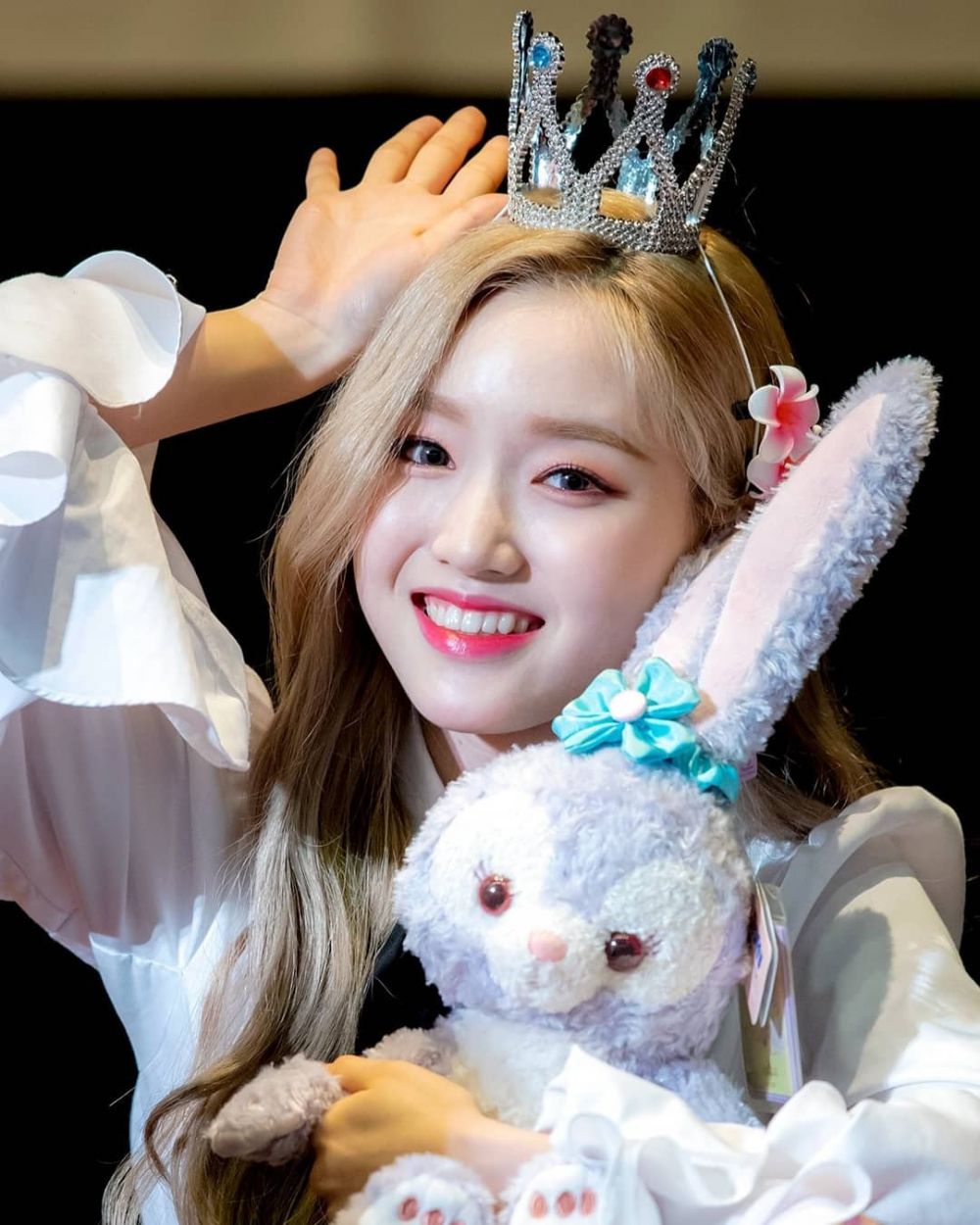 10 Potret Menawan Gowon, Member LOONA dengan Aura Classy