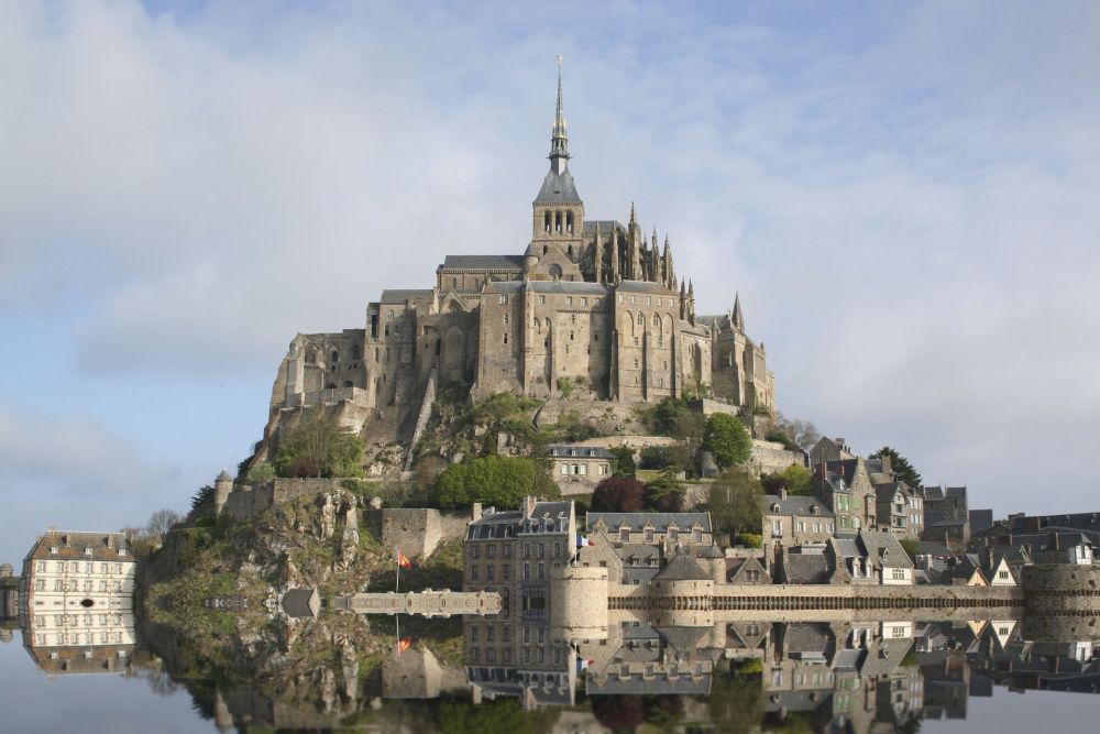 6 Fakta Mont Saint Michel, Pulau Indah di Pesisir Utara Prancis