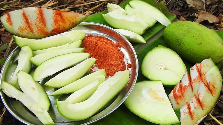 5 Buah-buahan yang Cocok Dipadukan dengan Bumbu Rujak, Bikin Nagih!