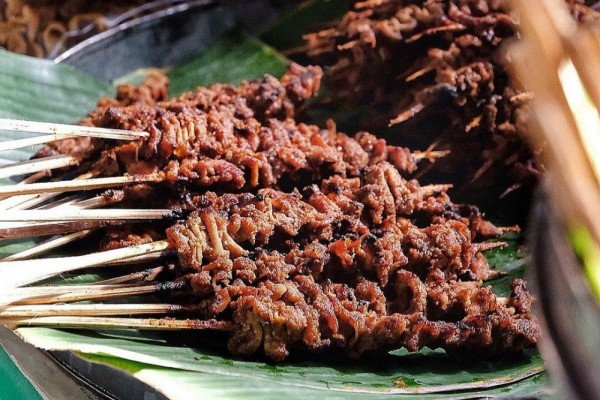 Bebas Lendir & Bau Tak Sedap, Ini 6 Cara Tepat Membersihkan Usus Ayam