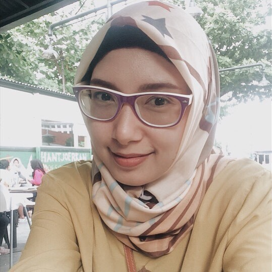 10 Artis Eks Girlband yang Kini Tampil Anggun Berhijab, Bikin Adem!