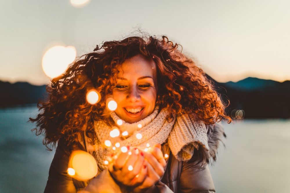 5 Hal Paling Melegakan dalam Hidup, Kamu Jadi Happy & Mudah Tersenyum!