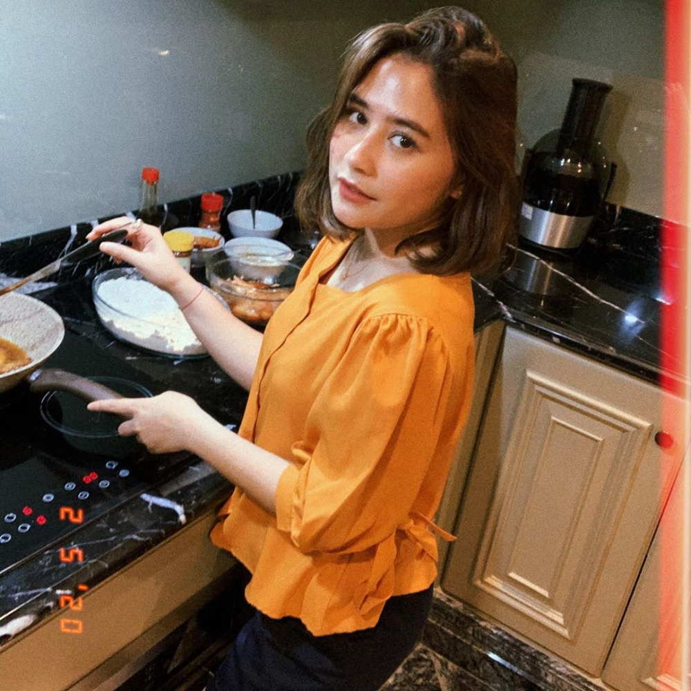 10 Artis Ini Dapat Komentar Jahat, Didoakan Cerai Sampai Dilecehkan