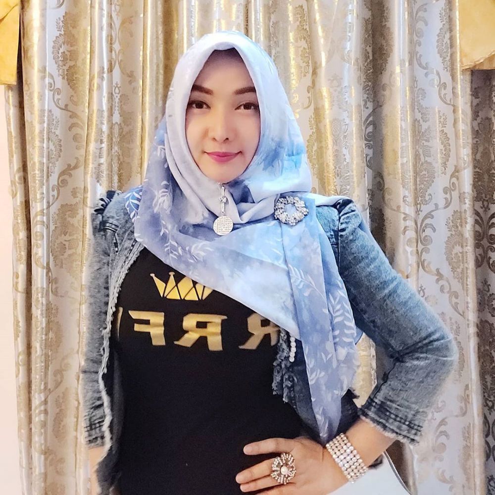 Bebas Dari Penjara 10 Potret Terbaru Roro Fitria Yang Kini Berhijab 2622