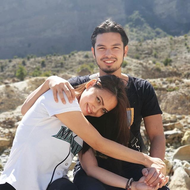 Menikah Di Usia 32 Tahun 10 Kisah Cinta Ghea D Syawal Dan Suami