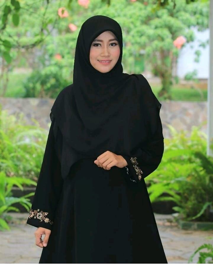 ustadzah lulu