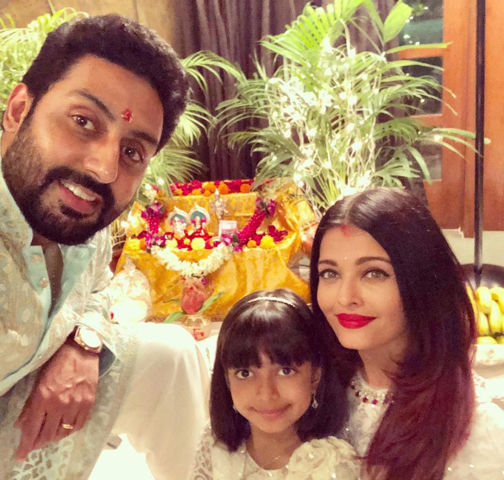 Super Couple! 10 Potret Mesra Aishwarya Rai dan Abhishek Bachchan